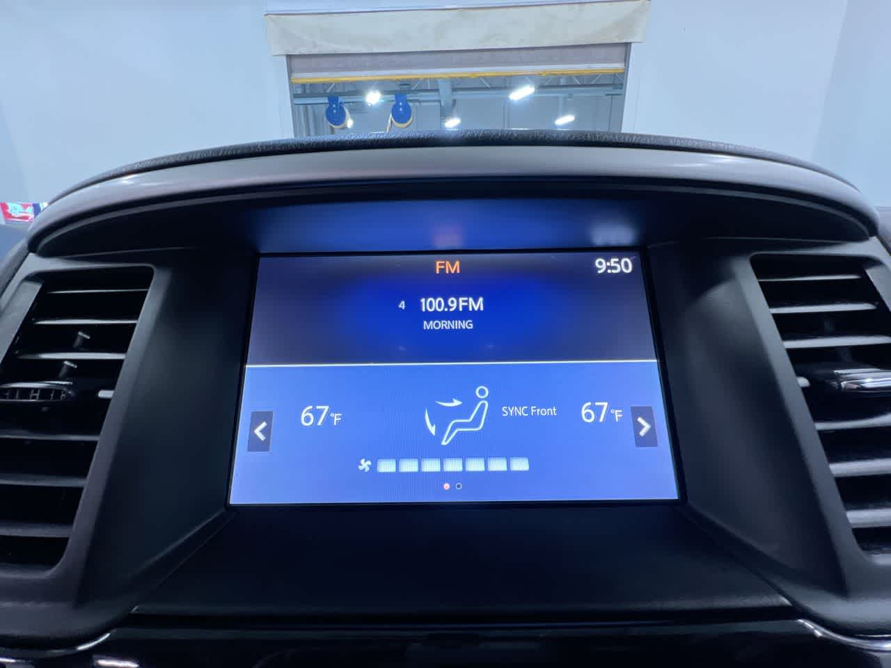 2018 Nissan Pathfinder SV