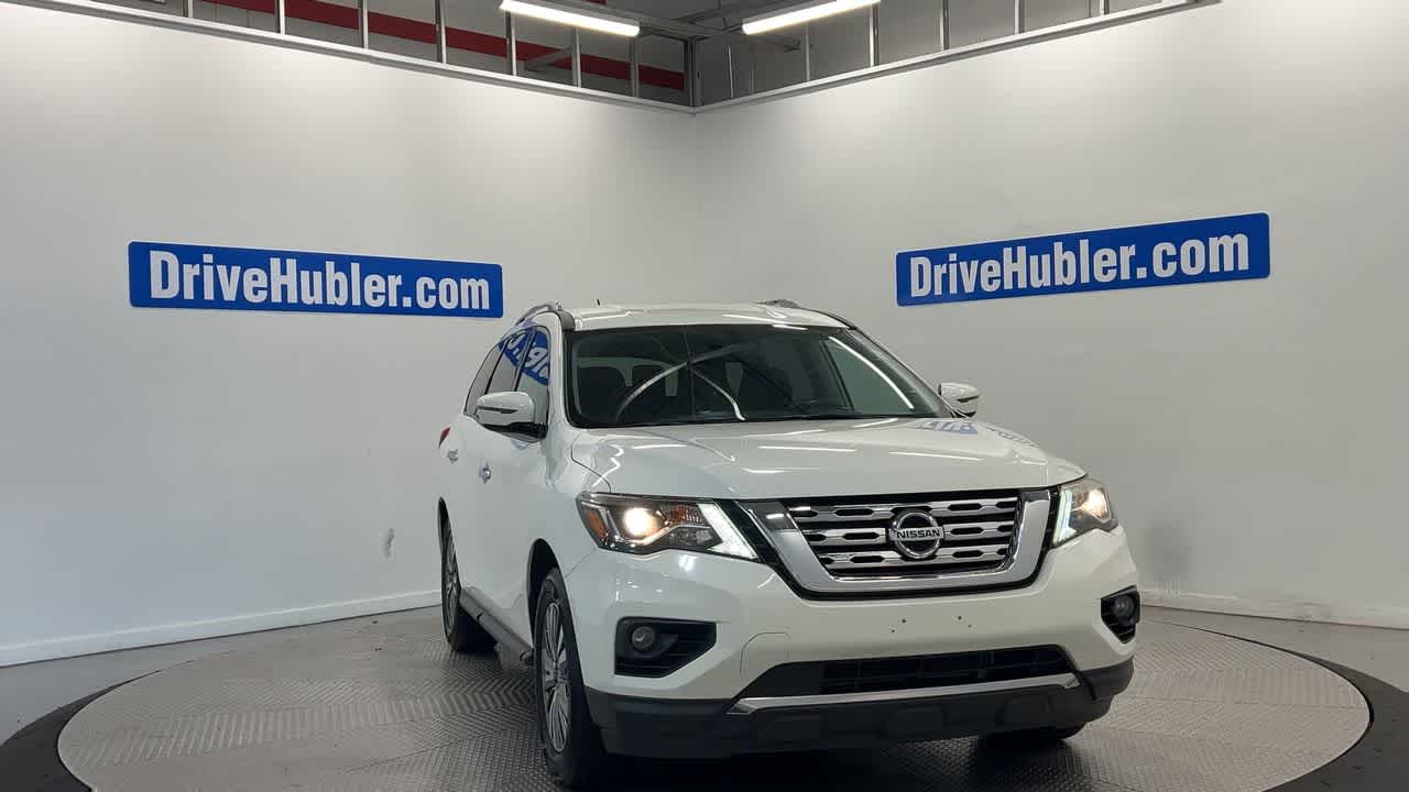 2018 Nissan Pathfinder SV