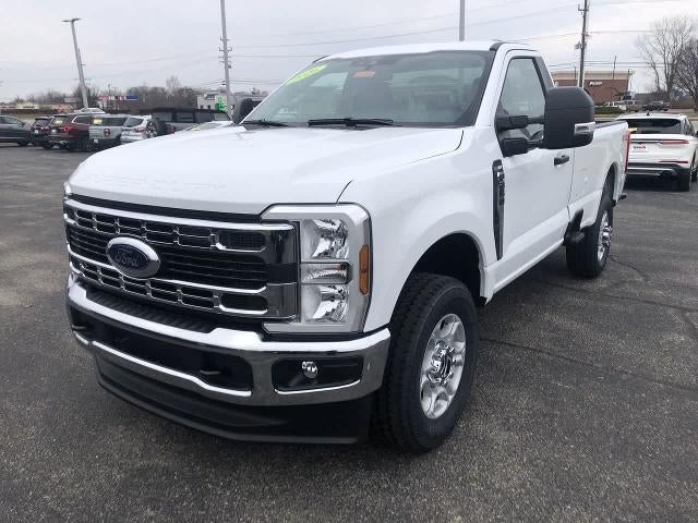 2026 Ford Super Duty F-350® XLT