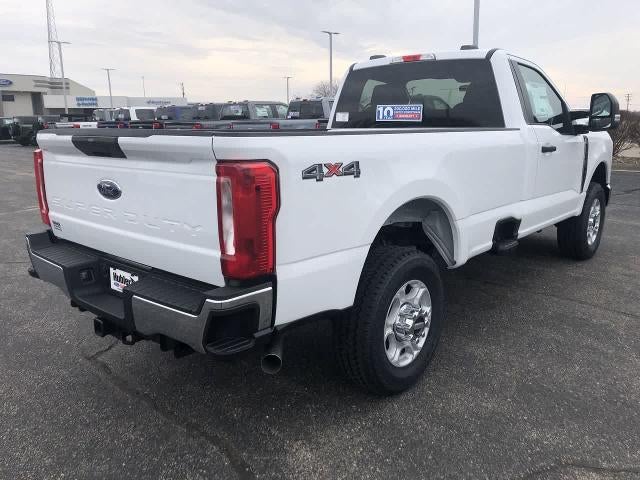 2026 Ford Super Duty F-350® XLT