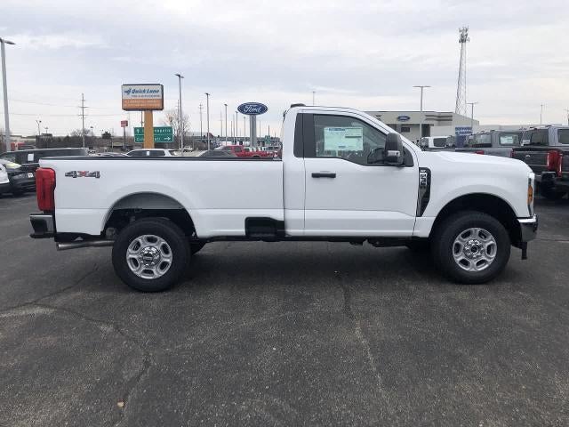 2026 Ford Super Duty F-350® XLT