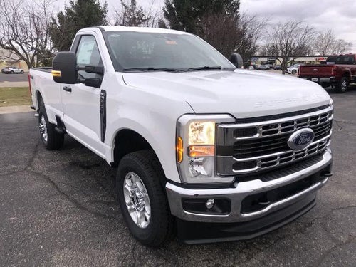 2026 Ford Super Duty F-350® XLT